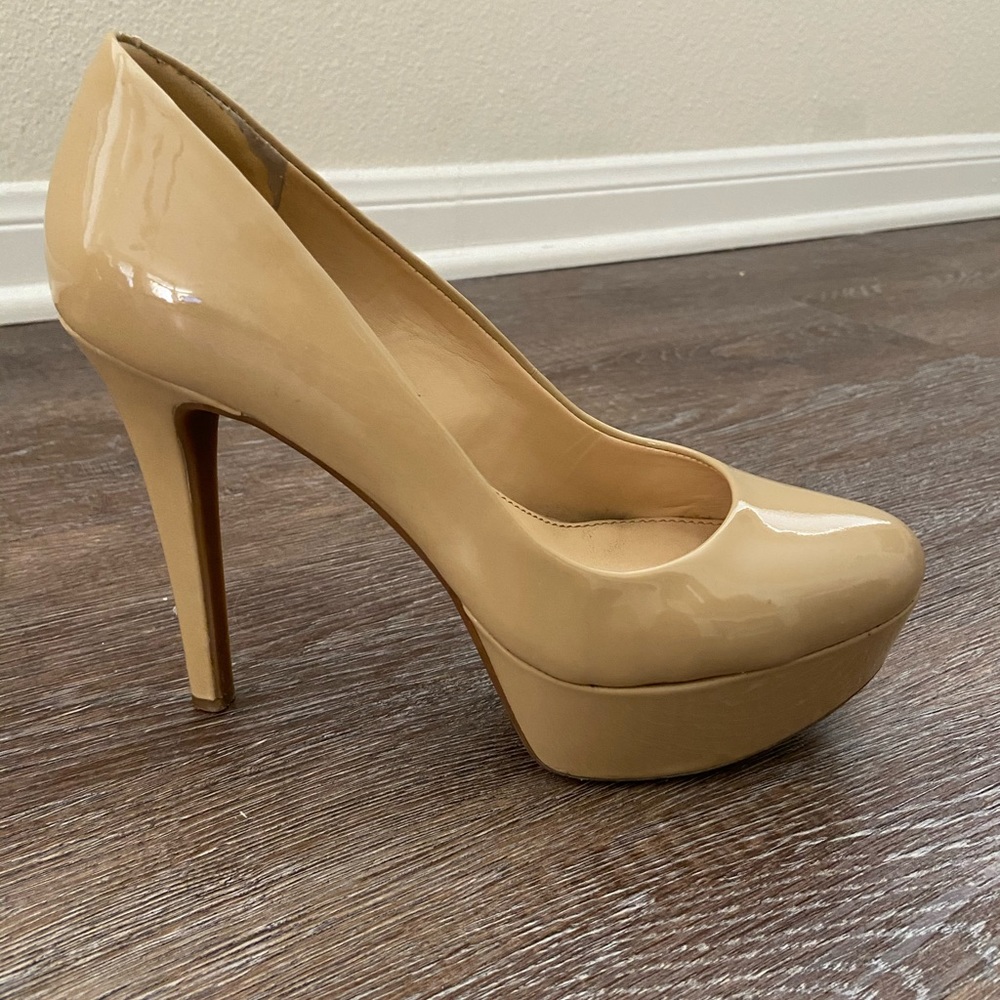 Gianni Bini Nude Platform Heels